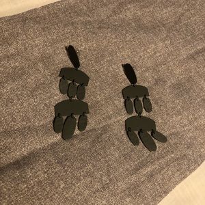 Kendra Scott Emmet Matte Gray Earrings